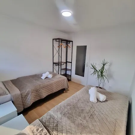 Fleiger 4 In Zentrum Apartmán *